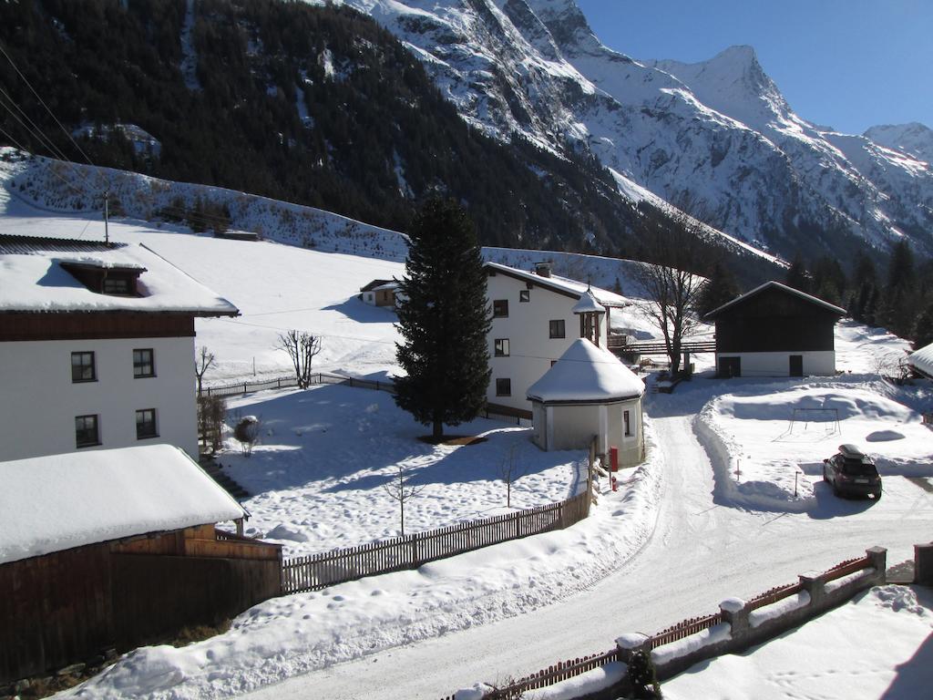 Ferienwohnung Annamaria Und Manuel Melmer Sankt Leonhard im Pitztal Pokoj fotografie